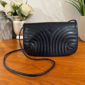 Vintage 1980s Finesse La Model Black Leather Quilted Shoulder Bag Evening Purse